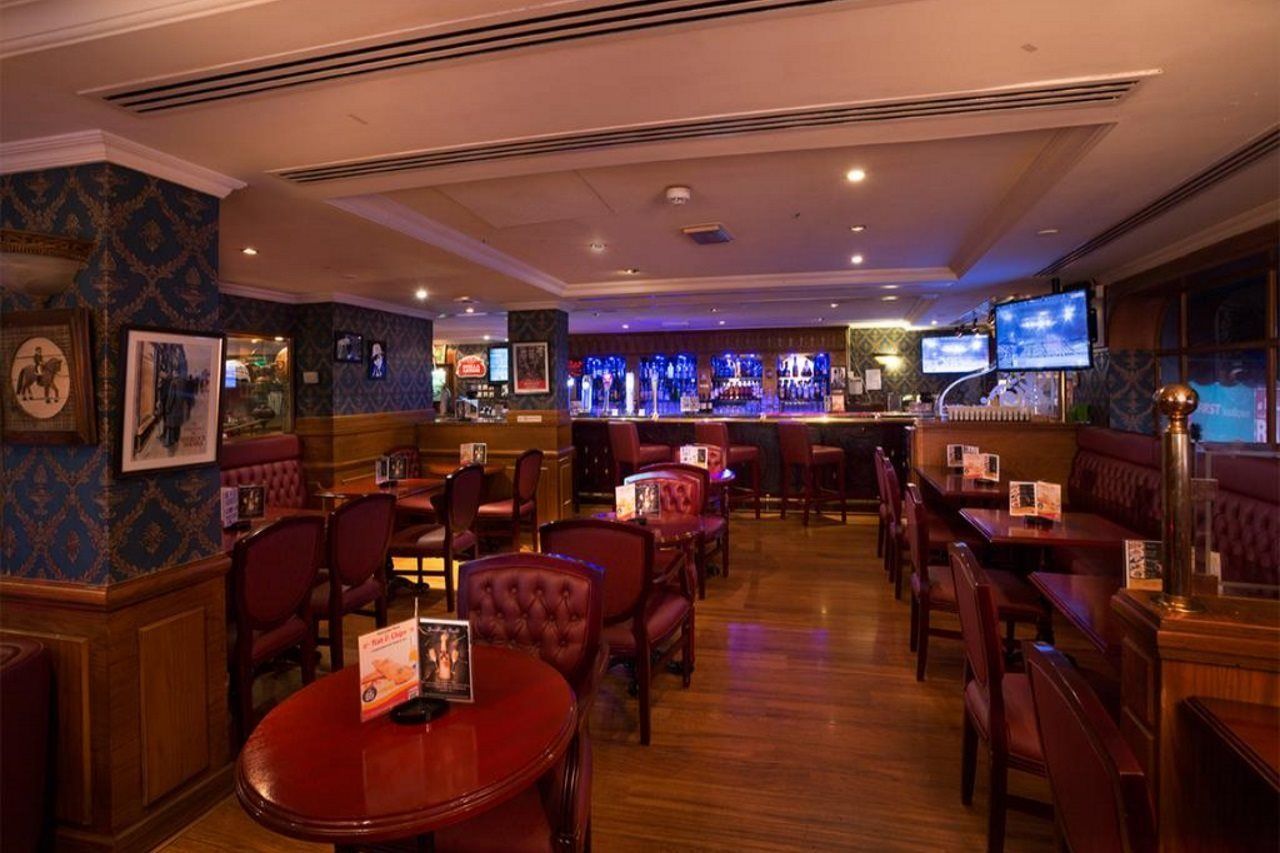 דובאי Arabian Courtyard Hotel & Spa מראה חיצוני תמונה