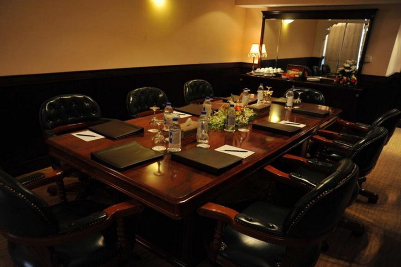 דובאי Arabian Courtyard Hotel & Spa מראה חיצוני תמונה