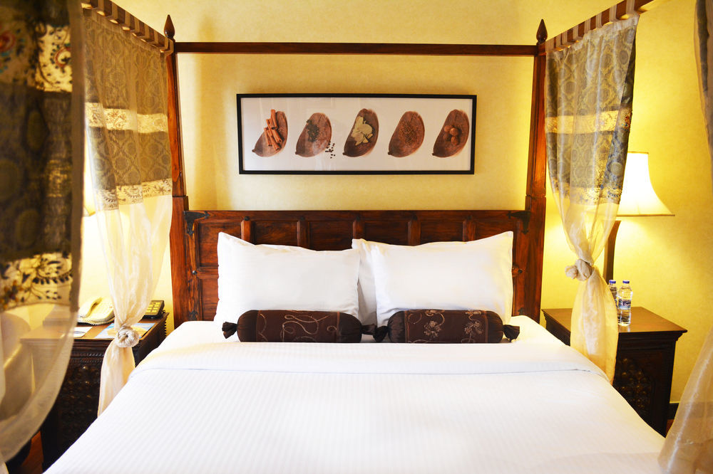 דובאי Arabian Courtyard Hotel & Spa מראה חיצוני תמונה