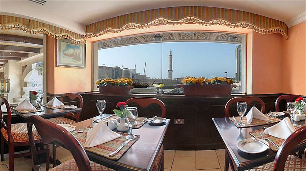 דובאי Arabian Courtyard Hotel & Spa מראה חיצוני תמונה