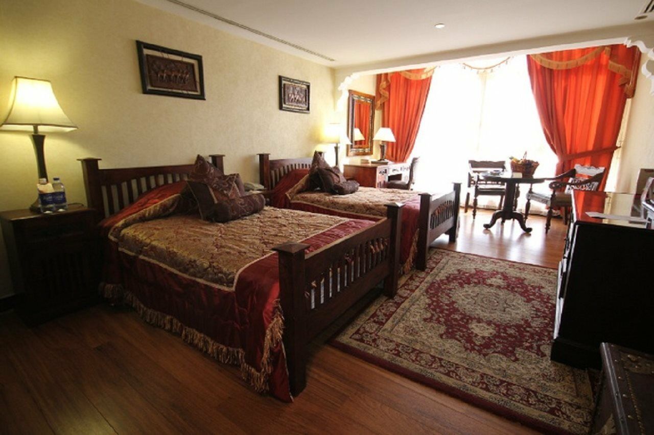 דובאי Arabian Courtyard Hotel & Spa מראה חיצוני תמונה